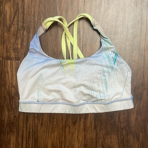 lululemon Strappy Energy Bra 6 - Picture 4 of 12